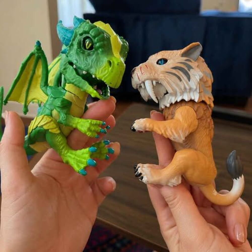 WowWee Fingerlings Untamed Dragon & Sabre Tooth Tiger – Interactive Lot of 2